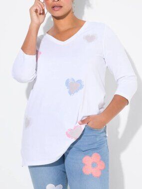 NWOT A-line colorful 3D heart T-shirt